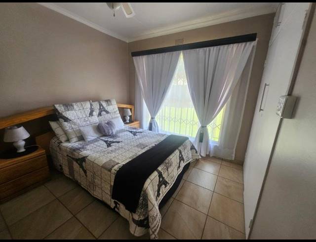 4 BEDROOM HOUSE FOR SALE IN VANDERBIJLPARK SE 2
